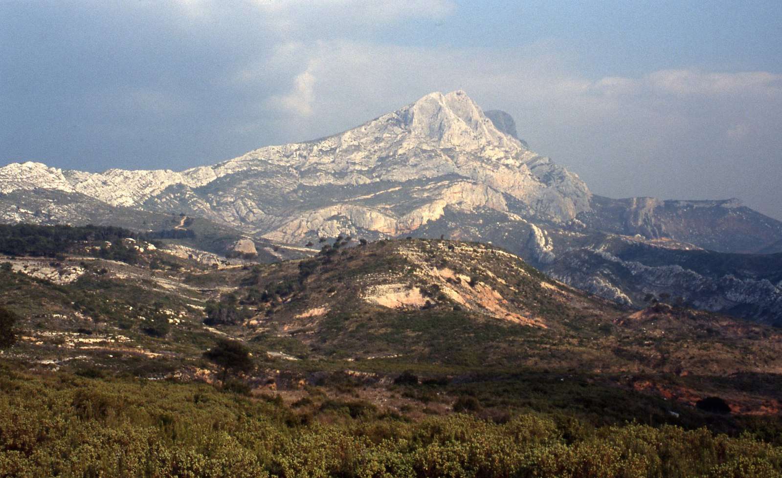 圖四 Mont Sainte - Victoire