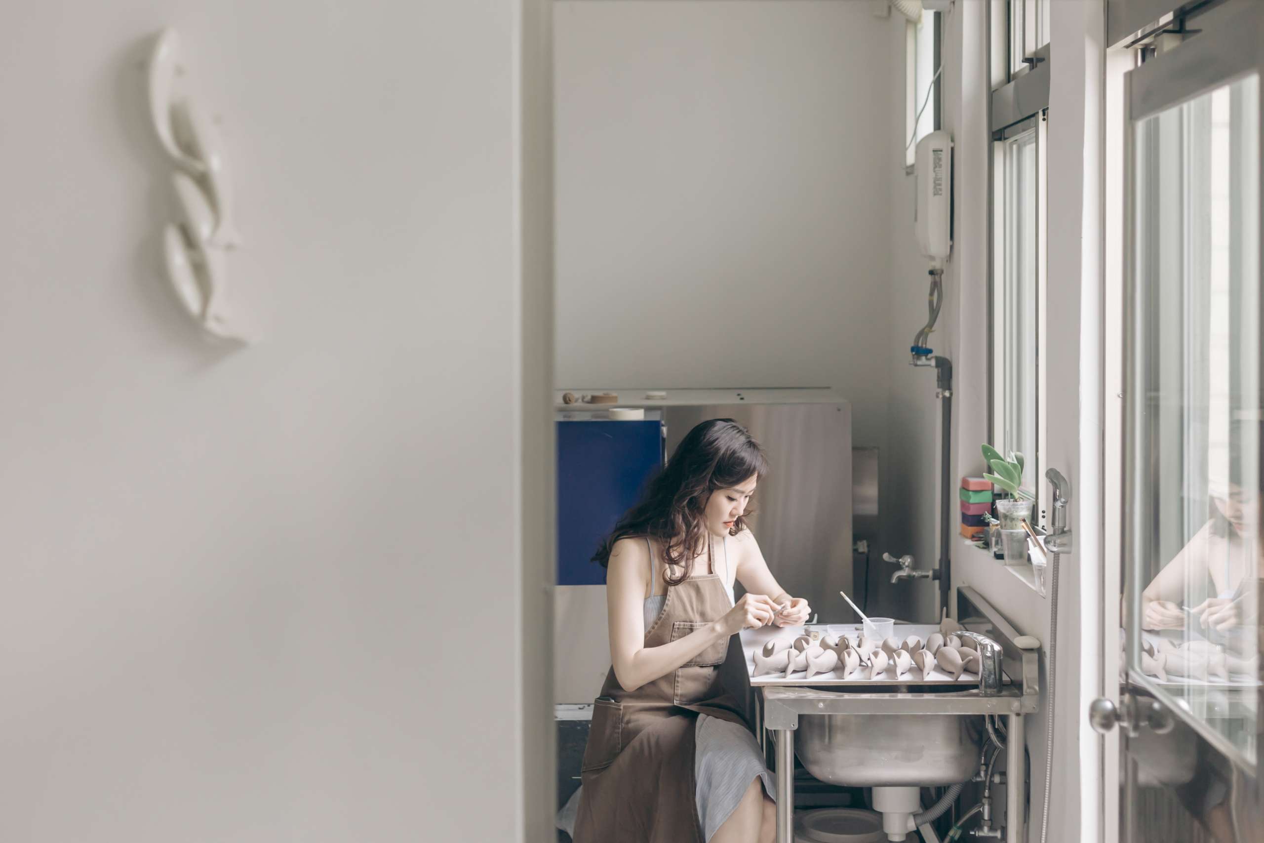 專訪陶瓷藝術家 Christina Liu：食器是餐飲與陶瓷之間的交集！