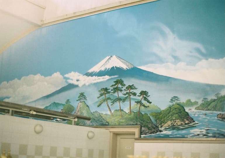 (東京都高原寺「小杉湯」, 於 2021 年正式登錄為日本有形文化遺產。)