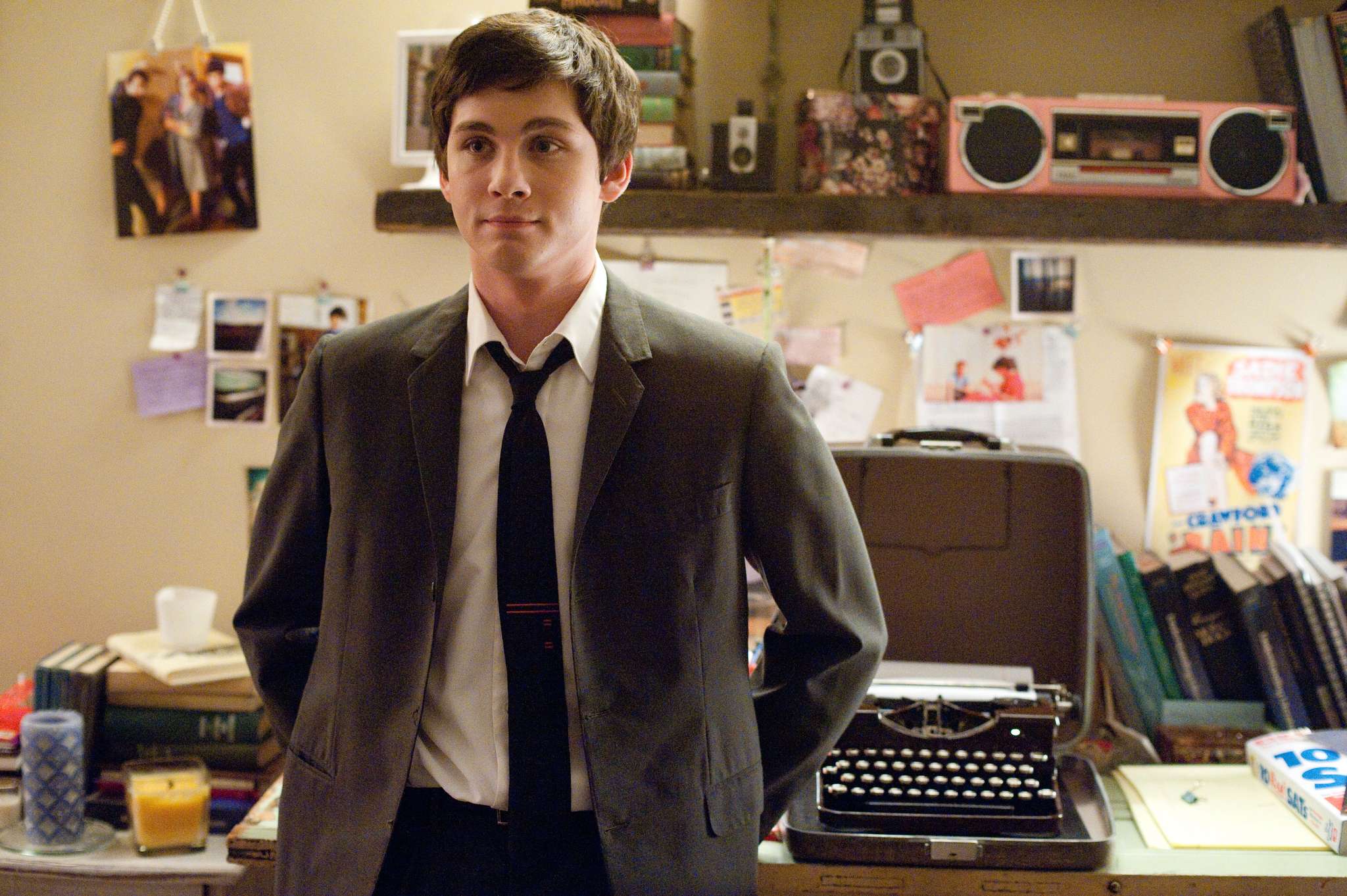 LOGAN LERMAN stars in THE PERKS OF BEING A WALLFLOWER
Ph: John Bramley
© 2011 Summit Entertainment, LLC. All rights reserved.