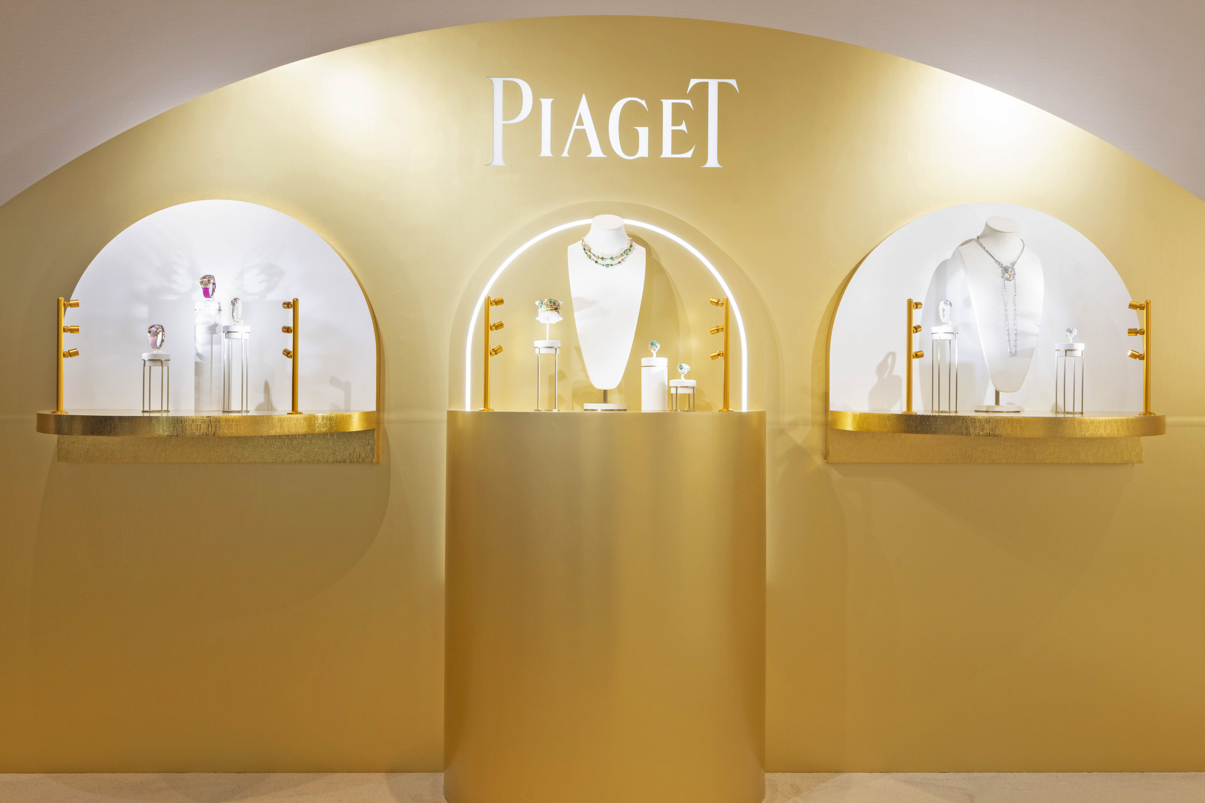 《The Moment of PIAGET 榮耀韶光》頂級珠寶暨腕錶展覽- 空景照 (3)