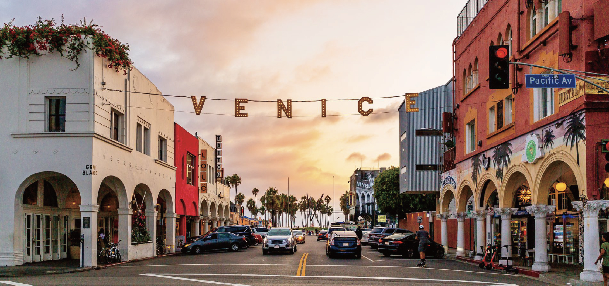 在海邊除了曬太陽？不在威尼斯的 Venice Beach 所生的綺異妙想