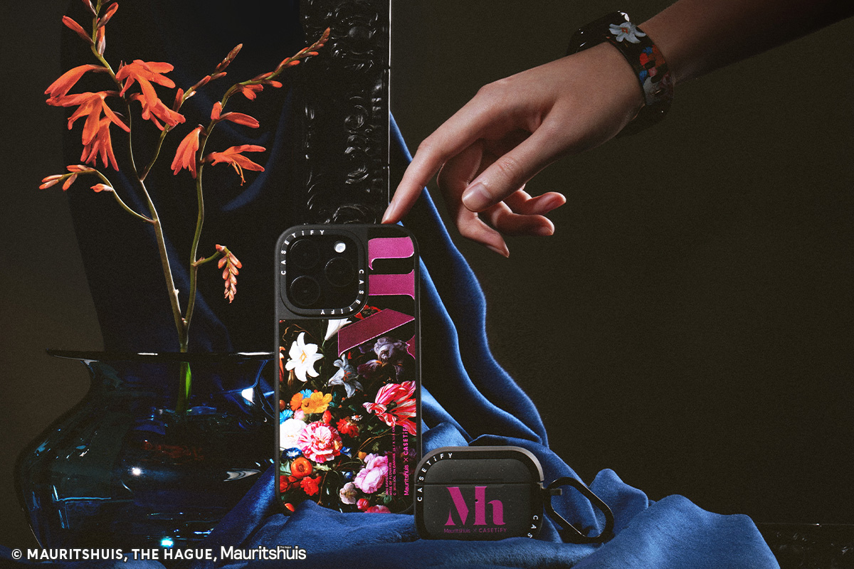 The Mauritshuis x CASETiFY 聯名系列捕捉《戴珍珠耳環的少女》、《玻璃花瓶中的花束》等多件鉅作的藝術精髓融入電子配件中