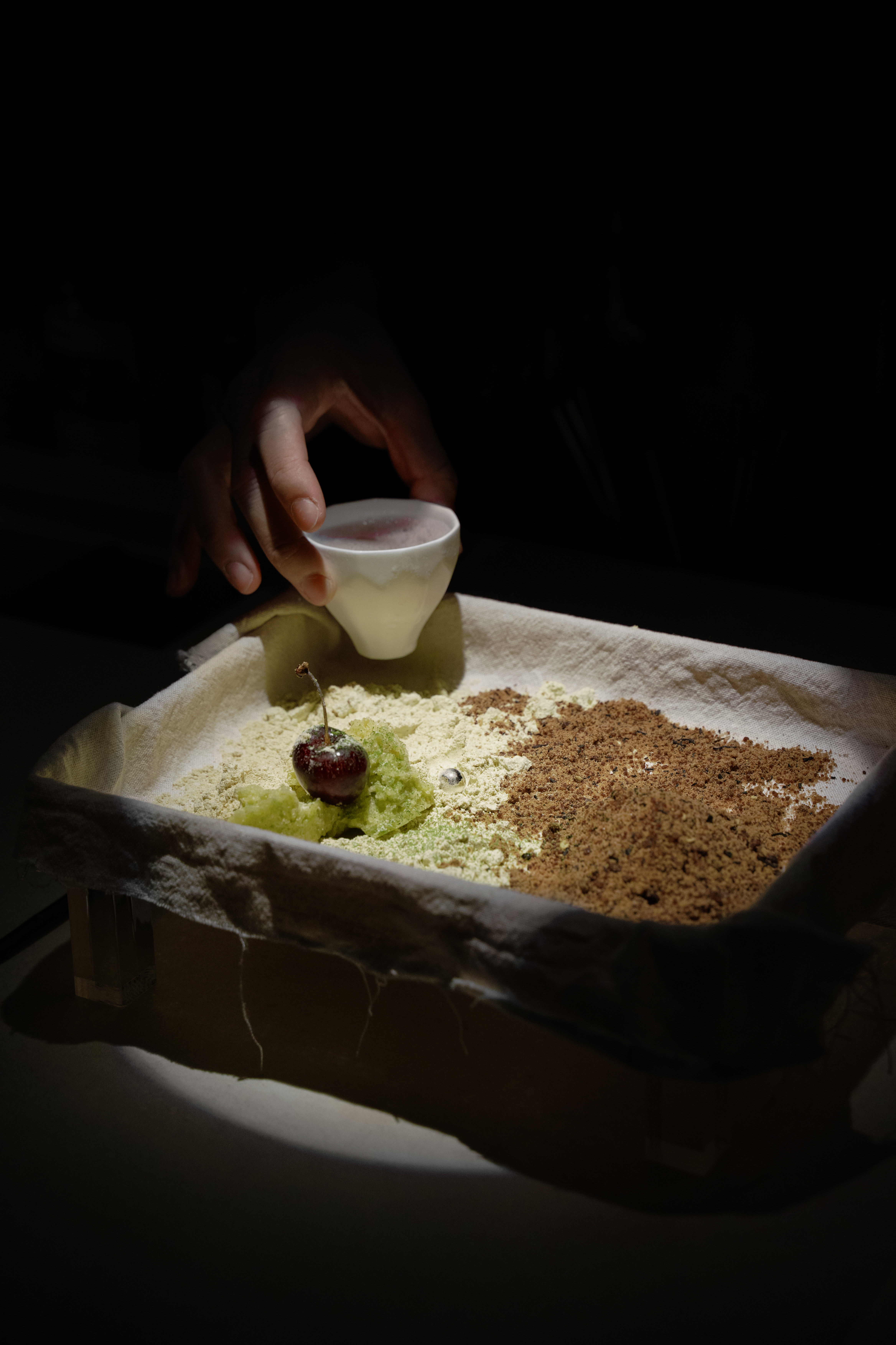 幻白 Silk Road （照片由unDerlab 提供）