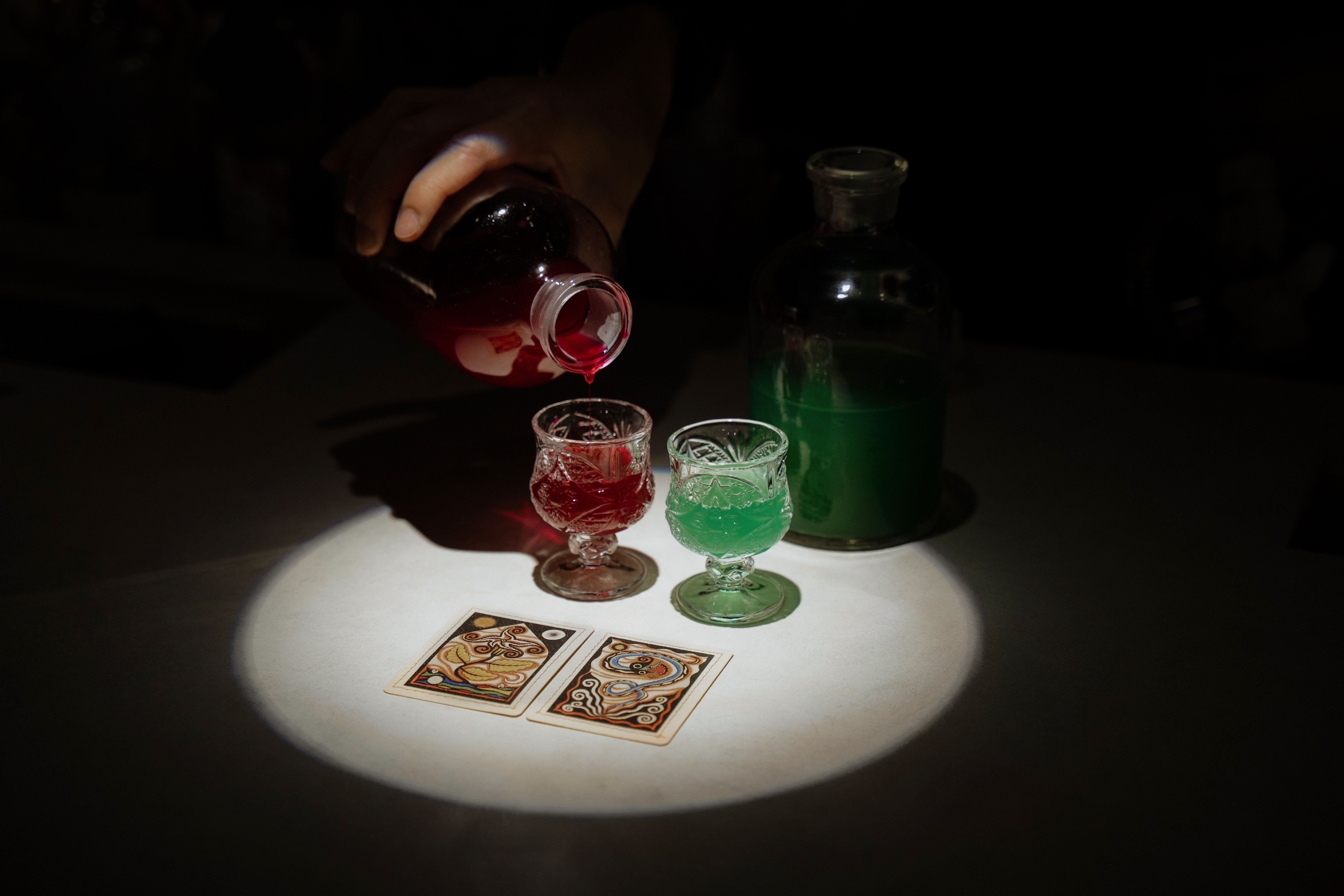 unDer 25WS 冬春季套餐「Absurdism: Jellyfish in the Desert／荒謬主義」—第三道《蟲與花》（照片由 unDerlab 提供）