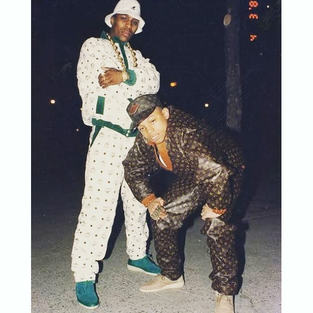 17. LV滿版老花運動套裝11