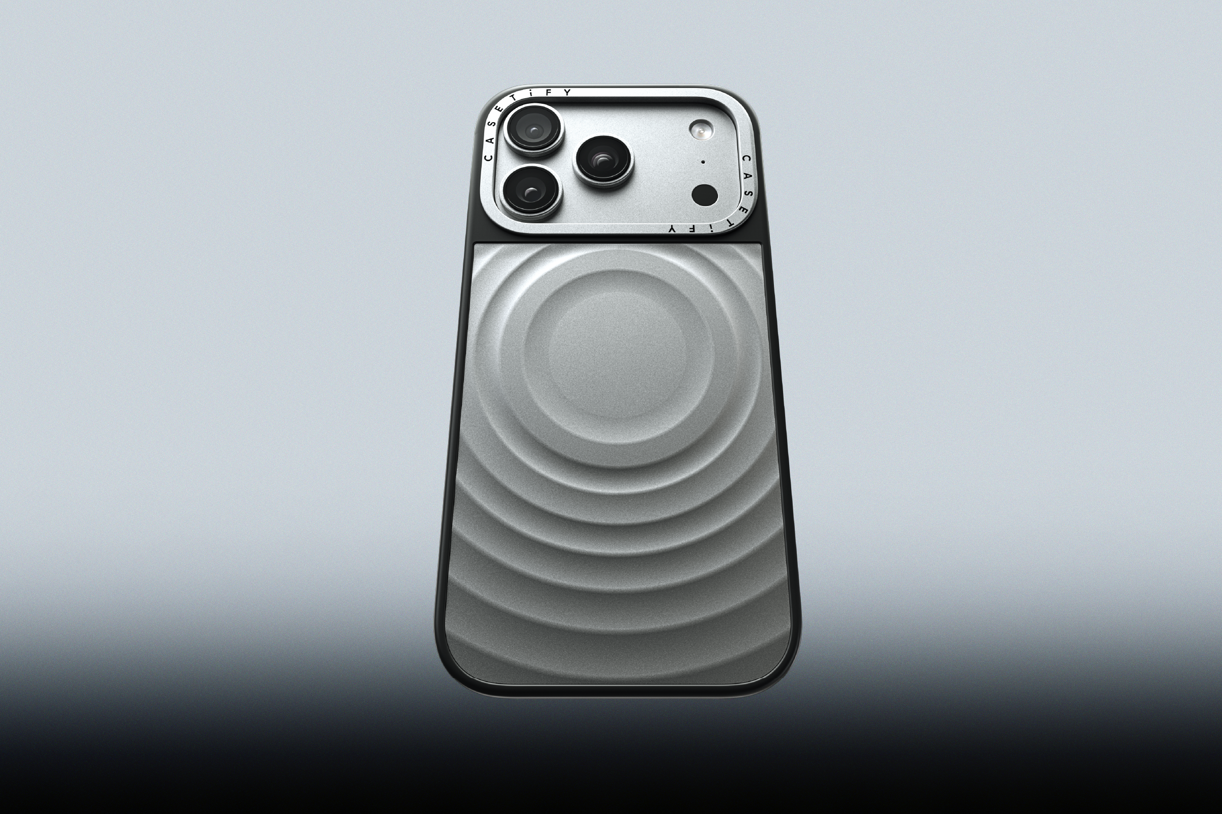 G-DRAGON 作為 CASETiFY 首位全球代言人將與 CASETiFY 展開深度互動，讓品牌全系列產品從電子配件延伸至更多領域