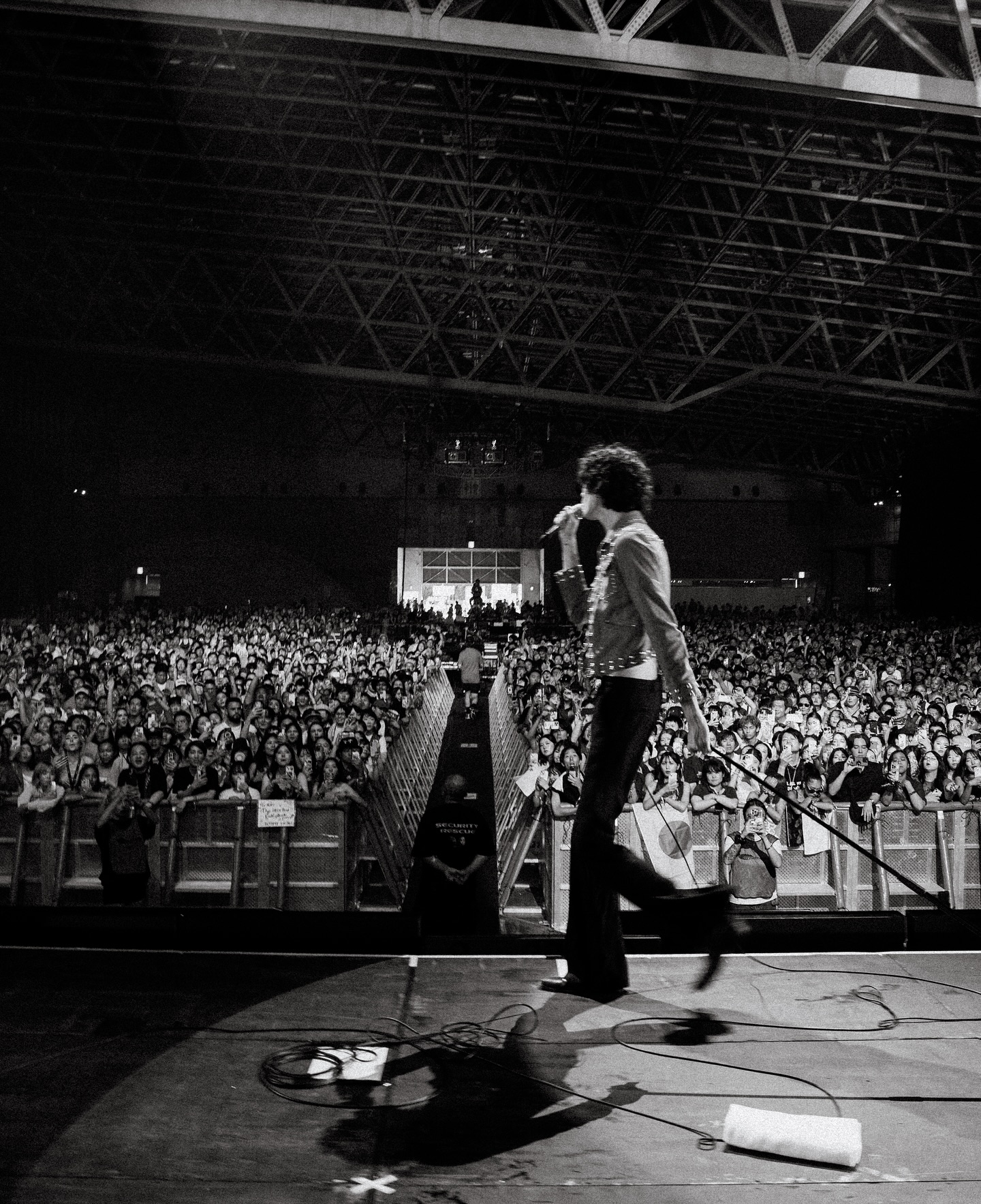 sombr_1755878400_3704715205163041651_40028661808