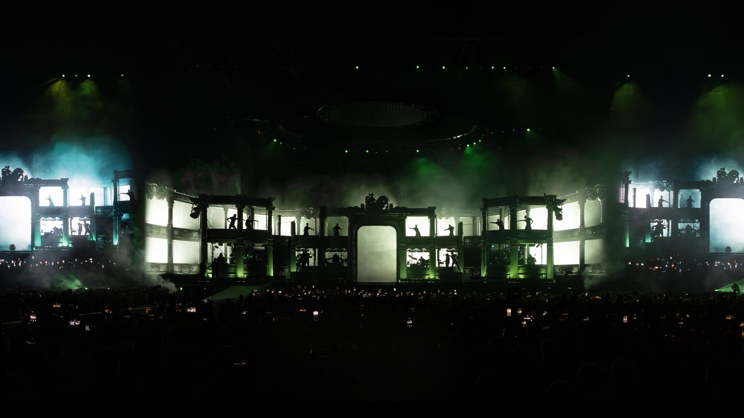 LG+Mayhem+Coachella+photo+gredit+Jason+Ardizzone-WestAR8A0503