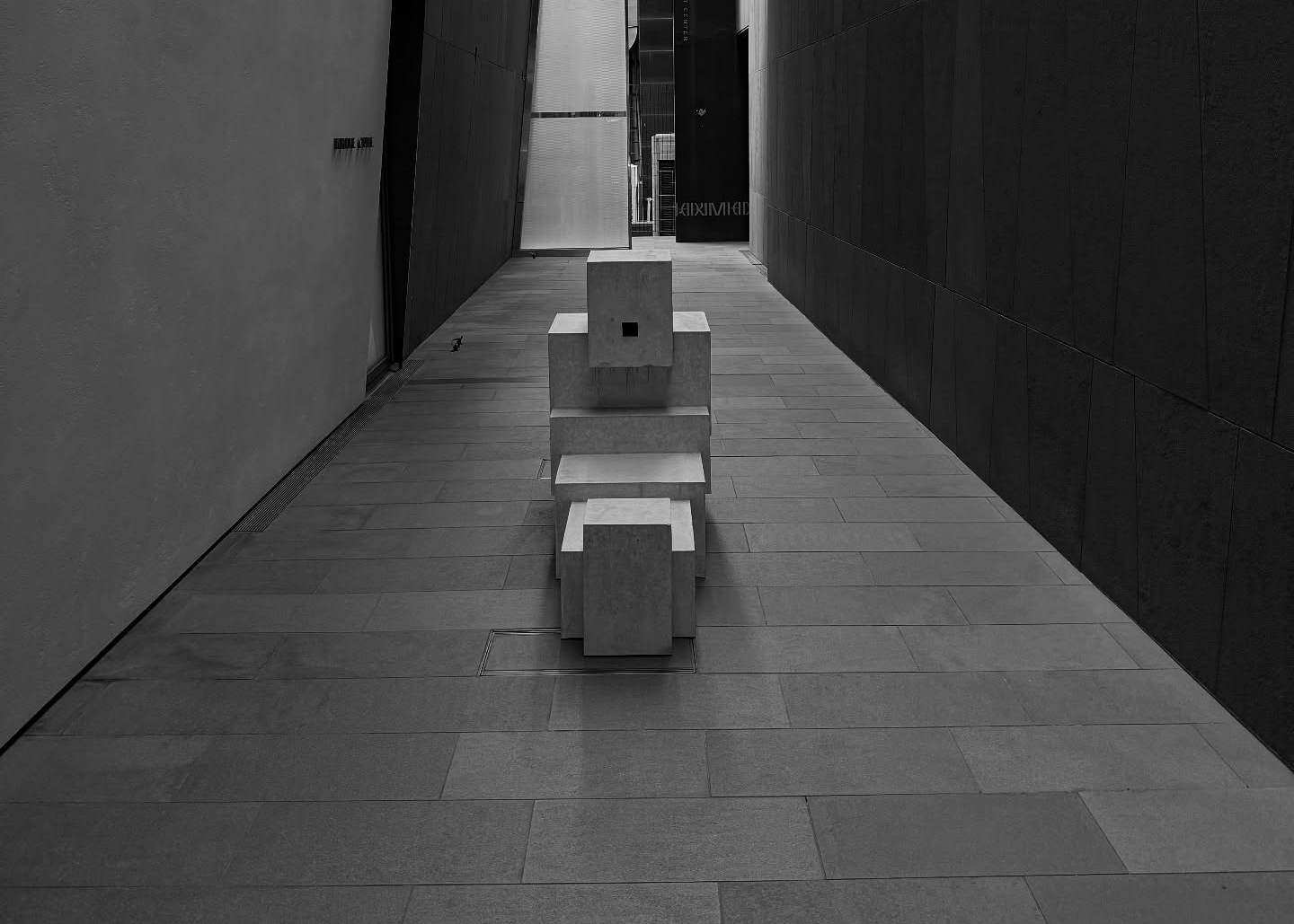 你策展的那個自己，是真實的嗎——品味、身份認同與我們正在失去的內在生活