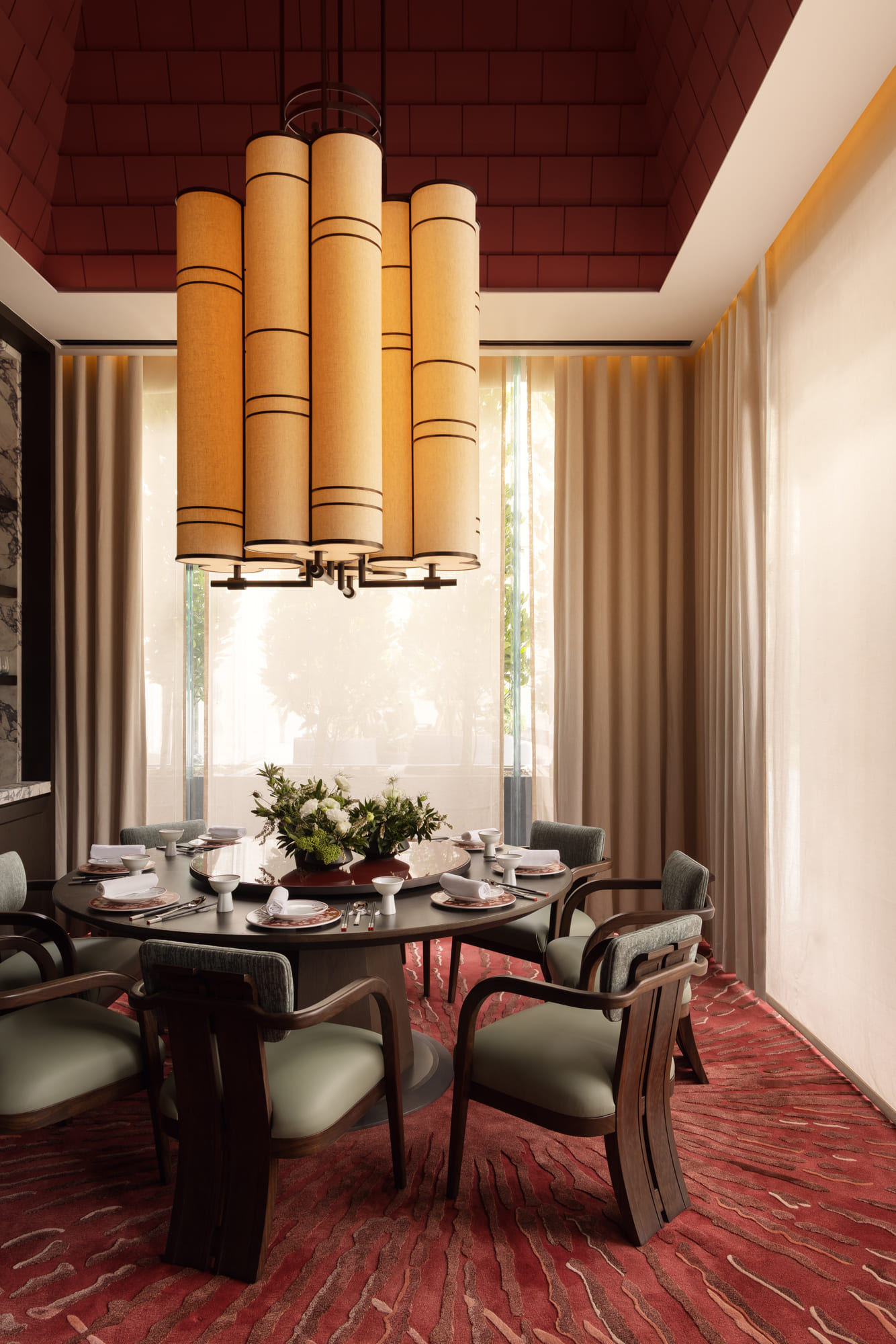 圖說1：「榕居」中餐廳以現代語彙重塑中式古韻，映現東方美學新意