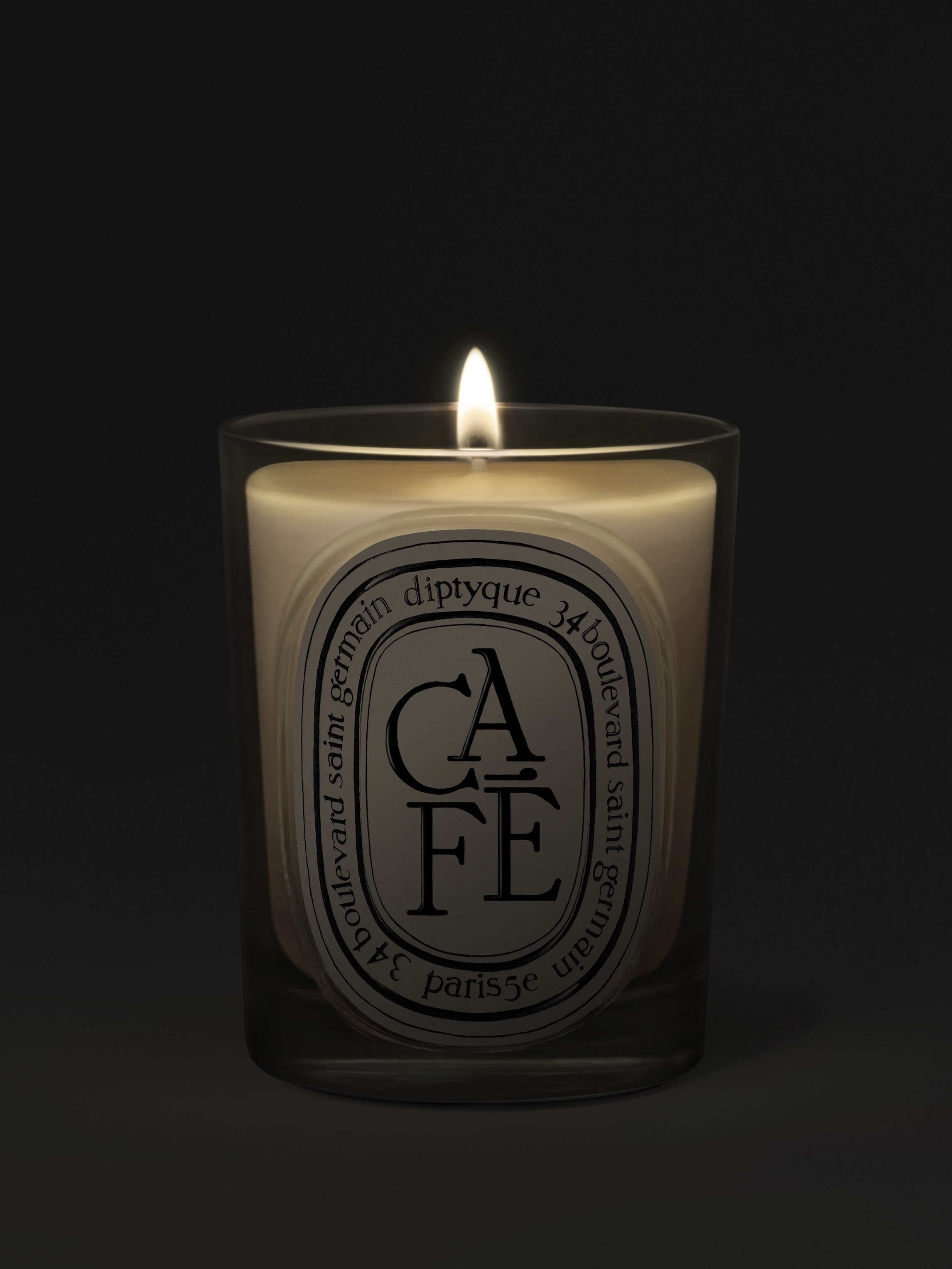 BOUGIE-CAFE-190G_CLASSIC-CANDLE-REVAMP-2026_CAFE190_RVB_HD_SPEC-ECOM_2292x3055px_2_DIPTYQUE