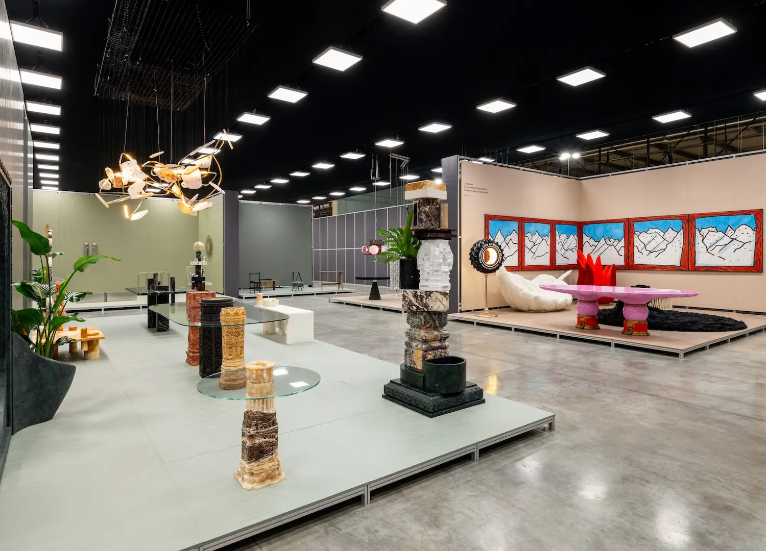 Vista-interna-Salone-Raritas-2026-©Saverio-Lombardi-Vallauri_2.jpg