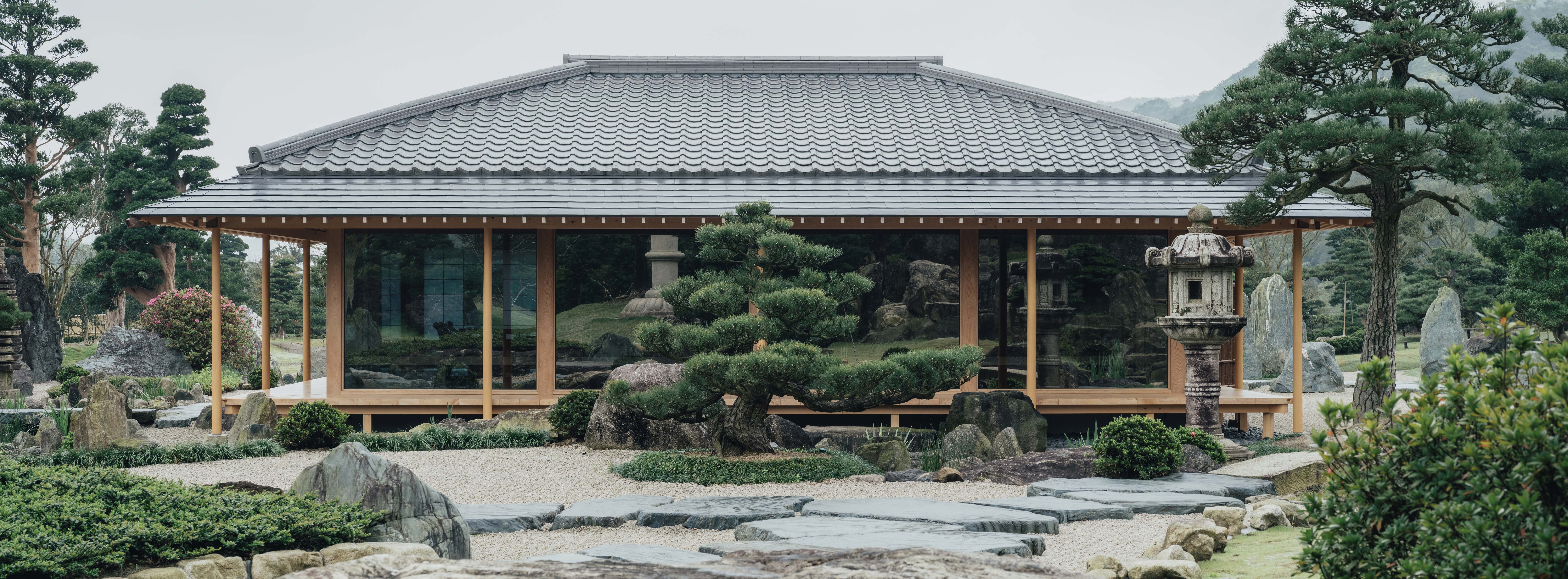 平溪松苑歷時 11 年打造九千坪日式預約制庭園，飽覽百年黑松、珍稀庭石與枯山水美學