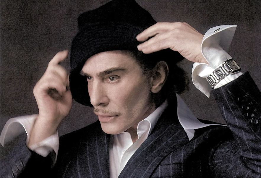 他把別人的房子，住成了自己的：John Galliano 在 Margiela 的十年，與 The Met 的加冕
