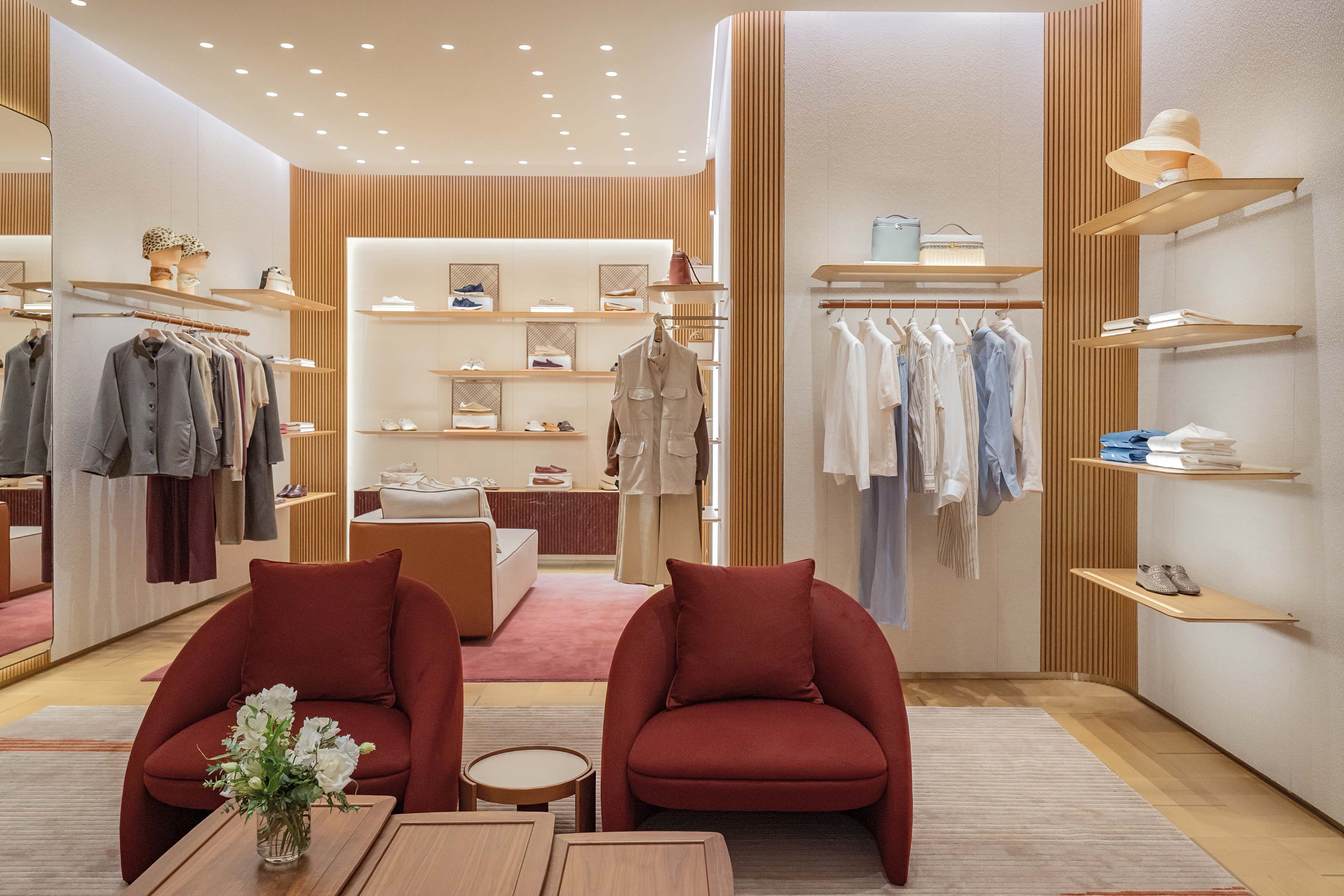 Loro Piana 全新揭幕 SOGO台北復興館精品店_女裝區