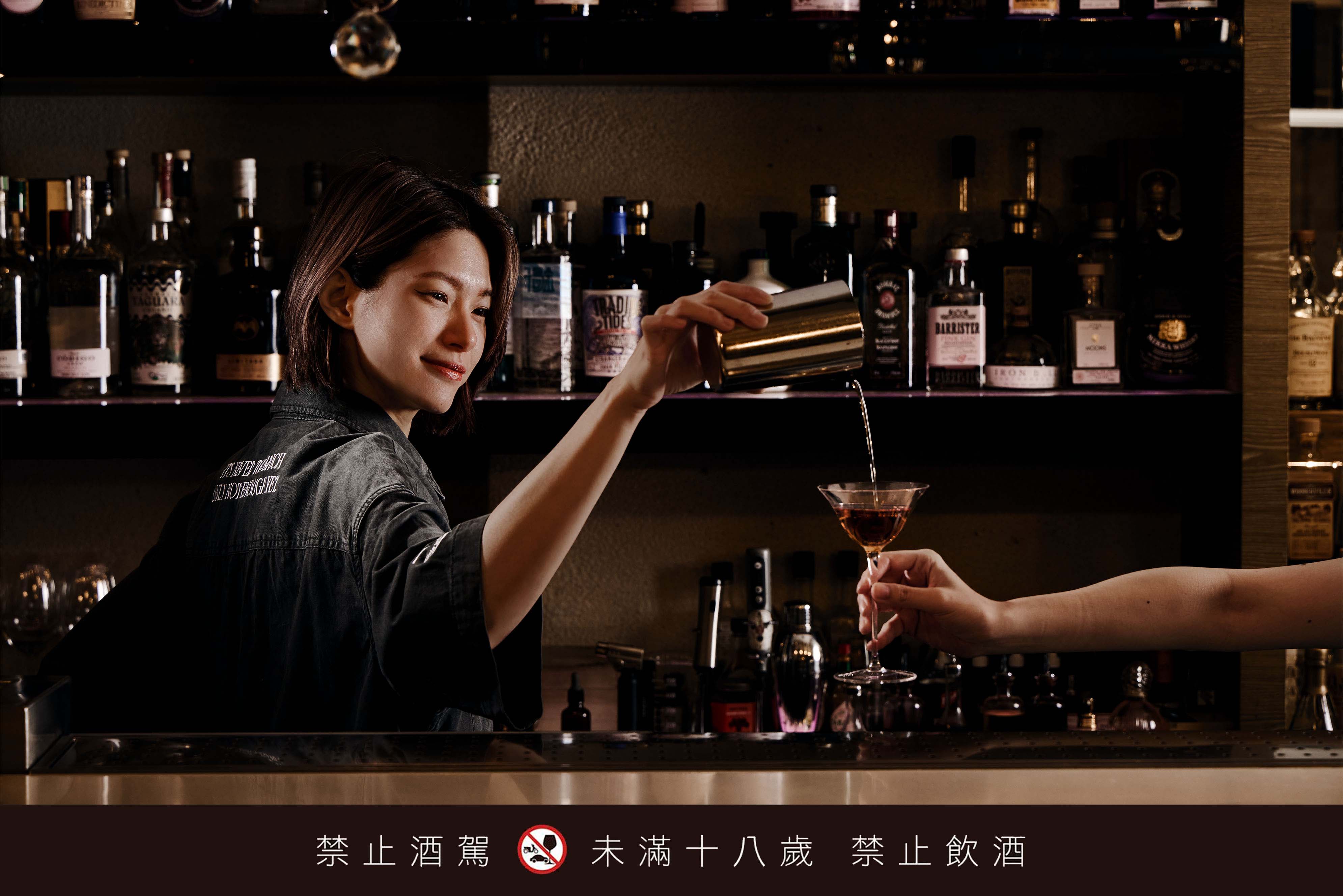 INDULGE Taipei 展開文藝復興新篇章,Grace 以《Drink Drift Dream》重新詮釋經典調酒