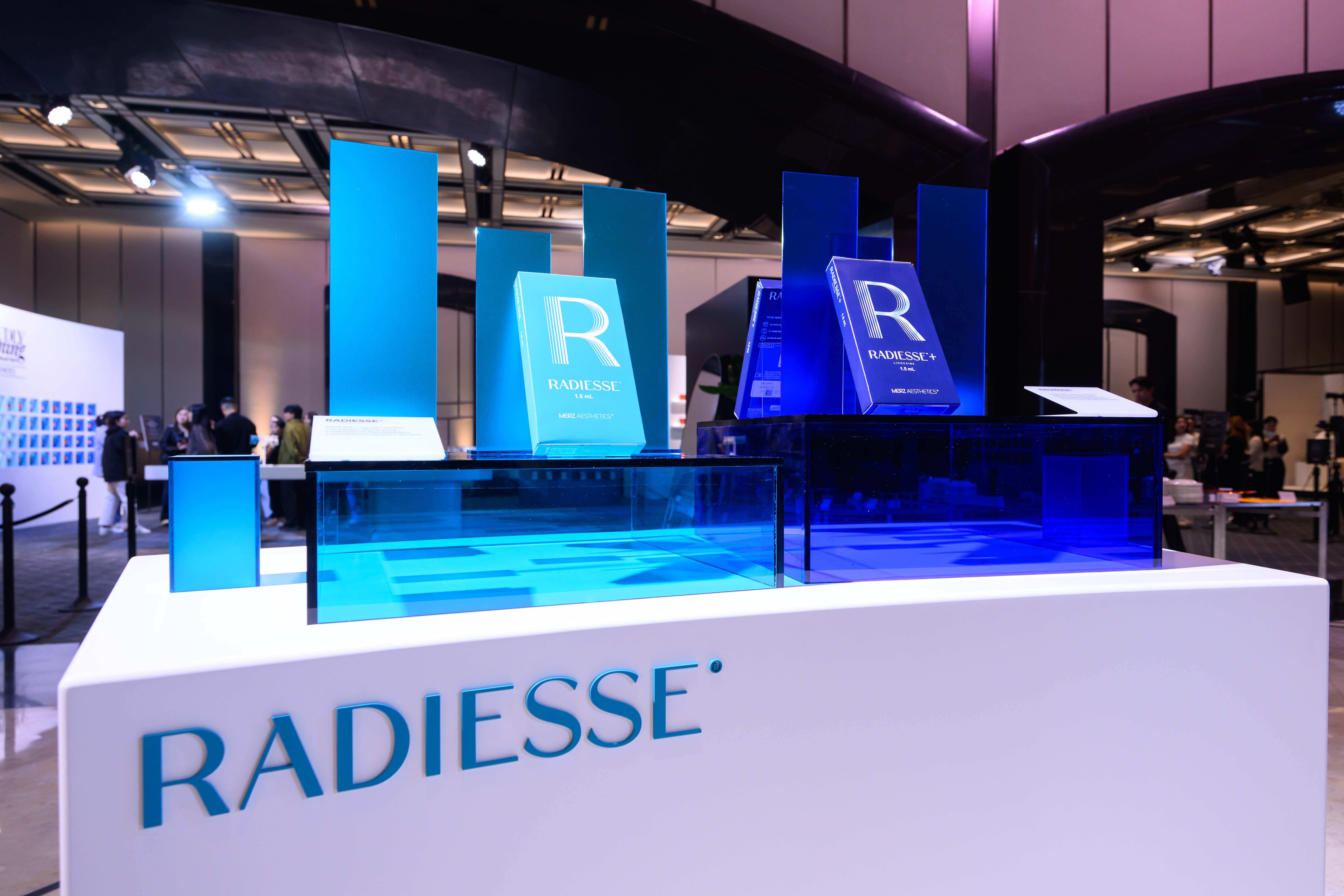 莫氏醫學美容「耀見真我整合療程」產品組合-RADIESSE® 再生針膠原蛋白增生劑